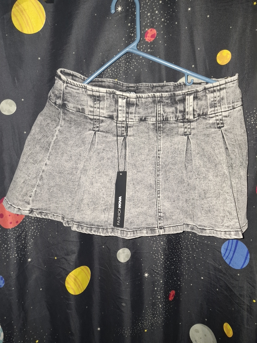 FASHION NOVA Women's Acid Wash Mini Skirt - Gray